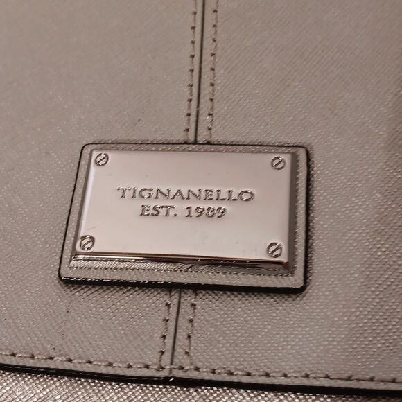Tignanello Leather Minibag.  Crossbody. - Picture 2 of 8